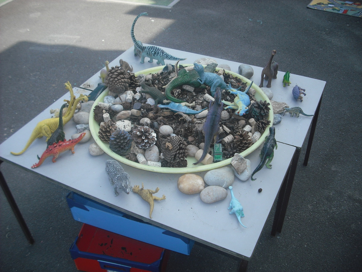 Dinosaur play
